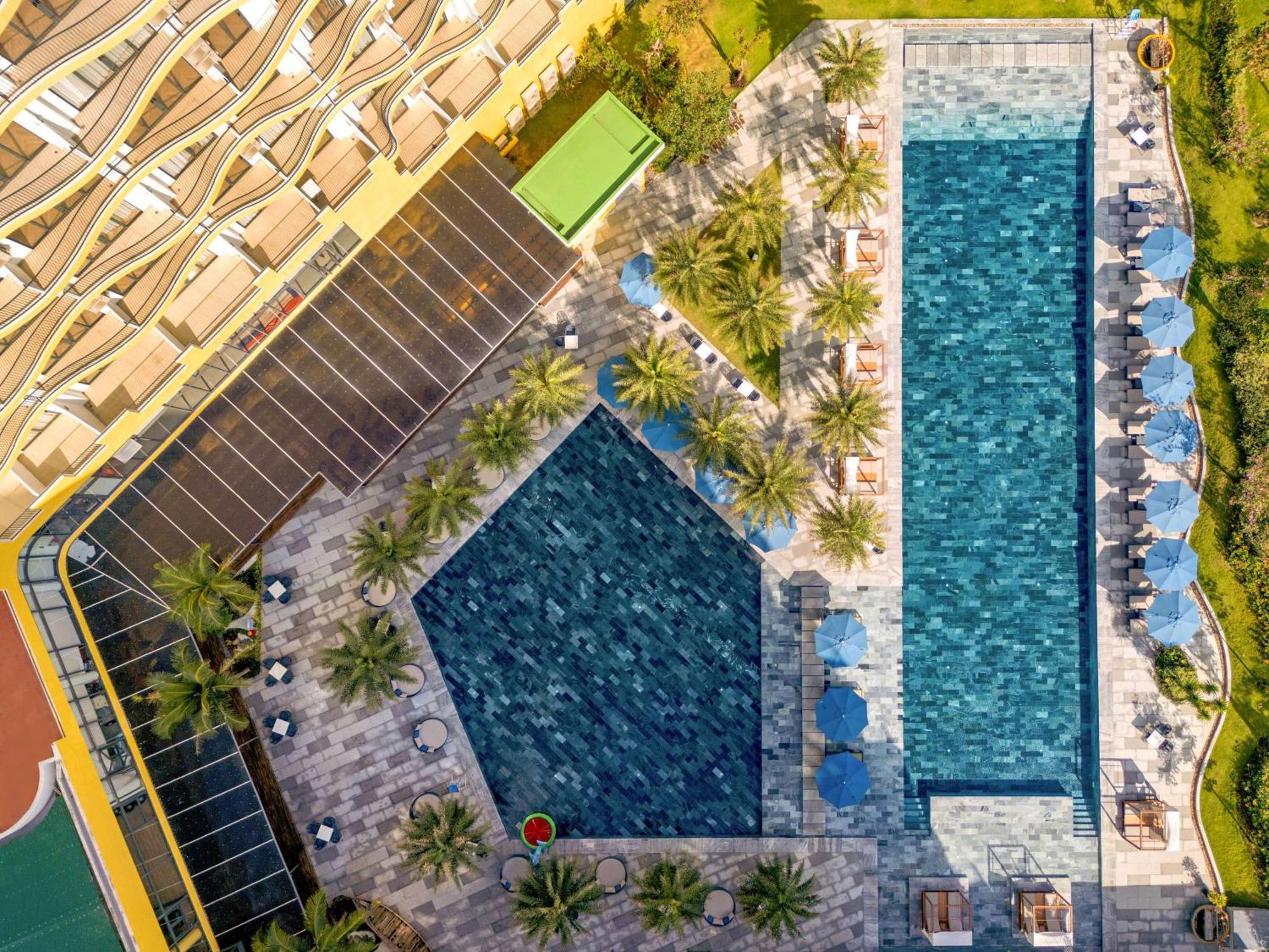 Wyndham Hoi An Royal Beachfront Resort & Villas An Bàn Exterior foto
