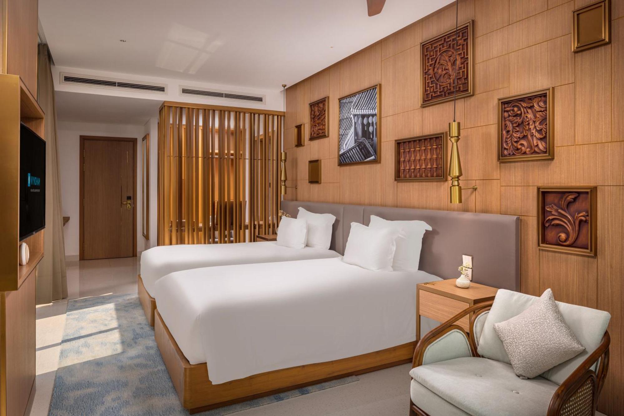 Wyndham Hoi An Royal Beachfront Resort & Villas An Bàn Exterior foto