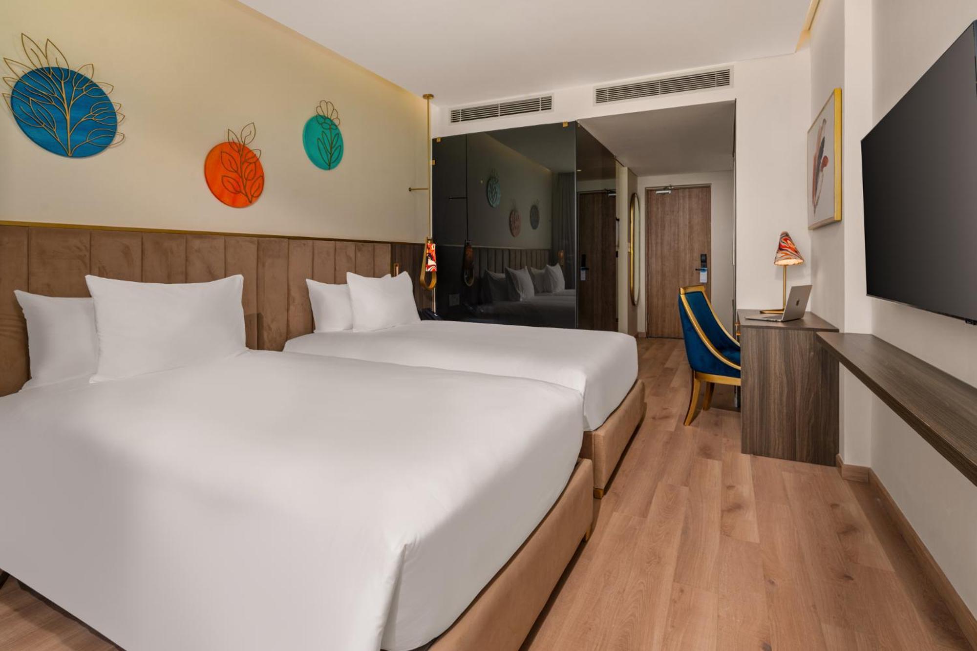 Wyndham Hoi An Royal Beachfront Resort & Villas An Bàn Exterior foto