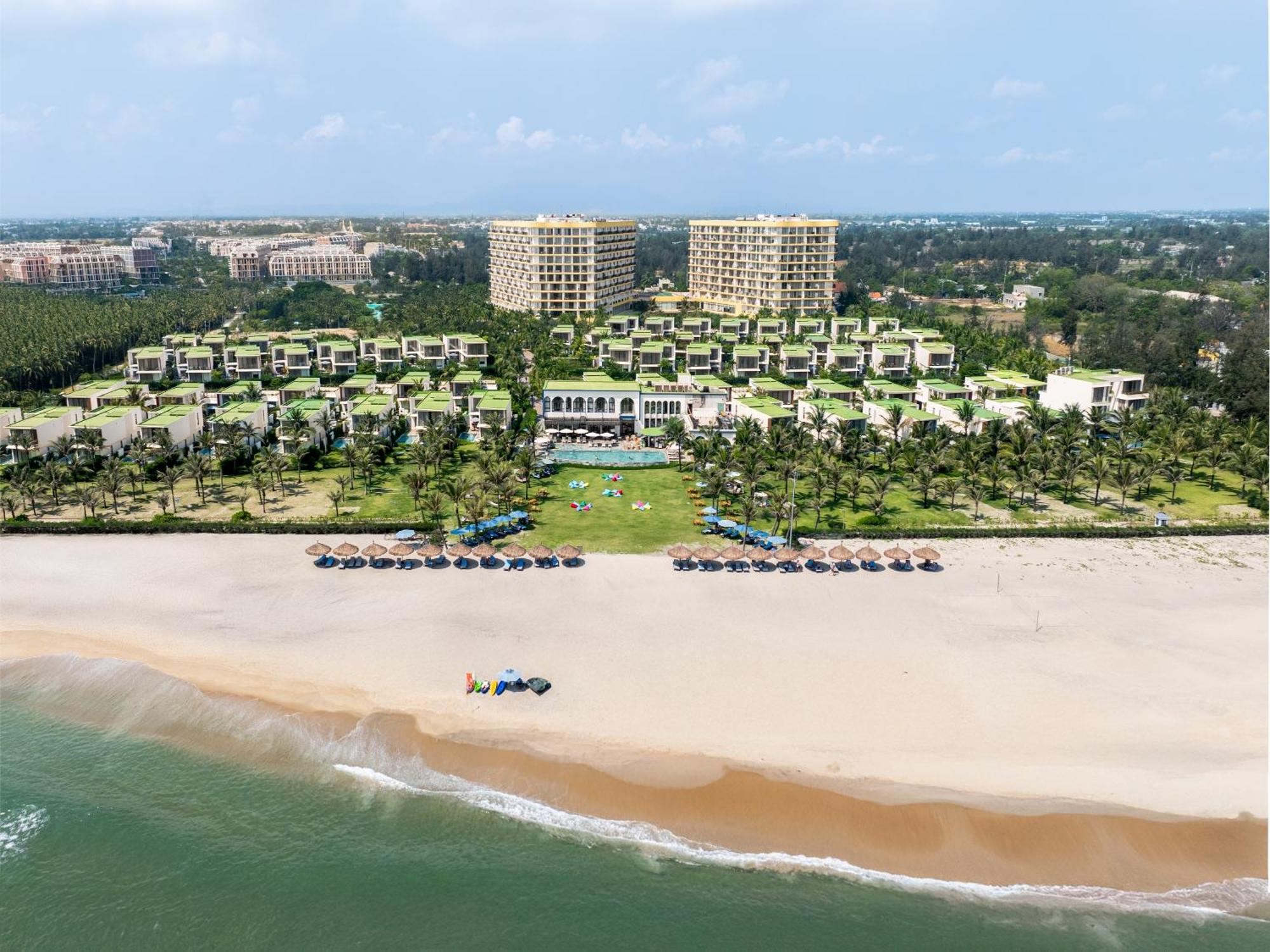 Wyndham Hoi An Royal Beachfront Resort & Villas An Bàn Exterior foto