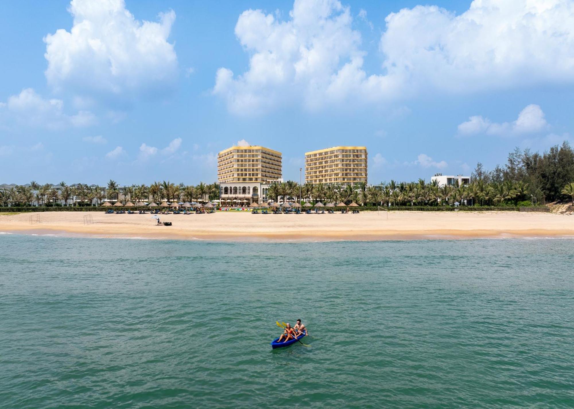 Wyndham Hoi An Royal Beachfront Resort & Villas An Bàn Exterior foto